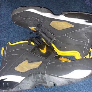 Nike Diamond Turf